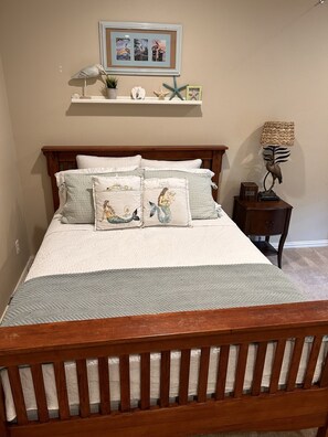 1 bedroom, travel cot, WiFi, bed sheets