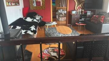 3 slaapkamers, een strijkplank/strijkijzer, wifi, beddengoed