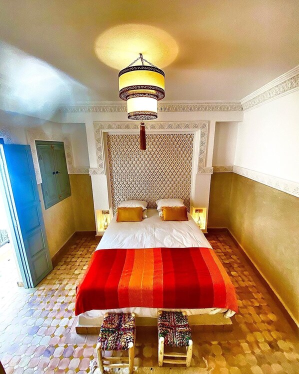 1 bedroom, WiFi, bed sheets - Yellow room (Marrakech)