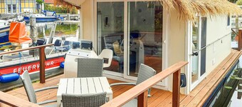 Pet friendly ship in Neuruppin