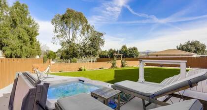 Stunning! Lrg Mdrn-Huge Backyard/Outdoor-Hot Tub