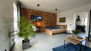 1 多间卧室、办公桌、熨斗/熨衣板、免费 WiFi