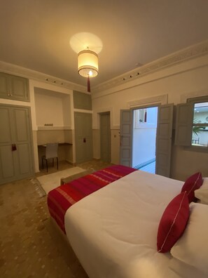 1 habitación, cuna de viaje, wifi y ropa de cama 