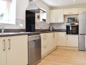 Dishwasher, freezer