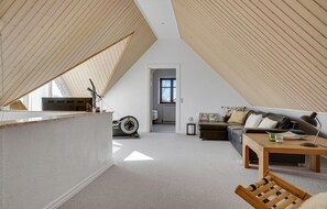 Interior - Gorgeous home in øster assels (Øster Assels)