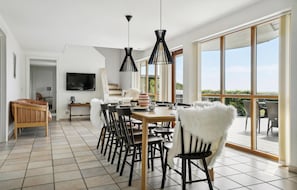 Dining - Gorgeous home in øster assels (Øster Assels)