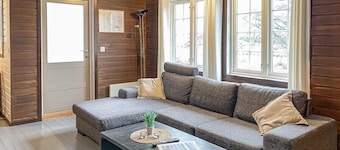 Nice home in Offersøy with sauna