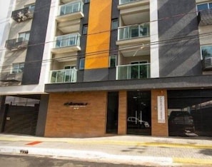 Botón de imagen sin clasificar, 2 de 178