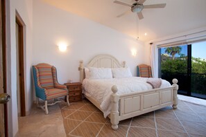 3 bedrooms, desk, iron/ironing board, travel cot