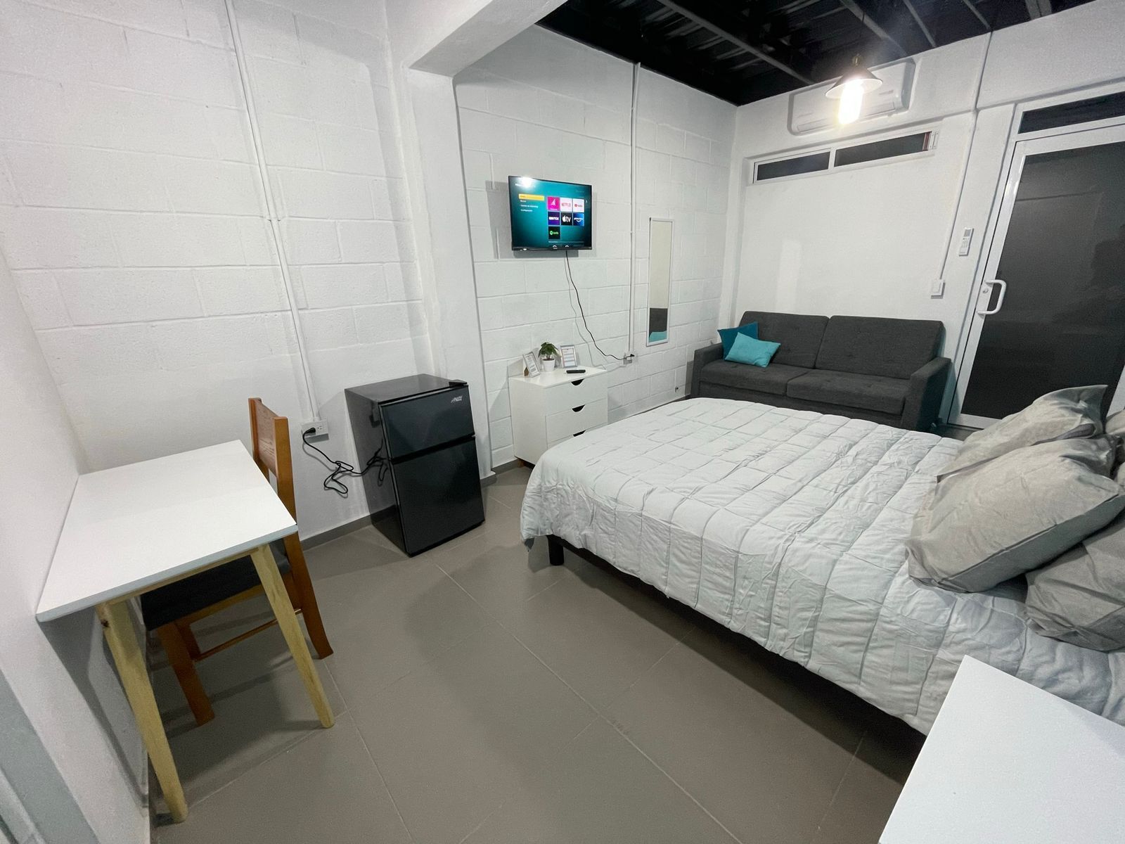 1 bedroom, internet, bed sheets