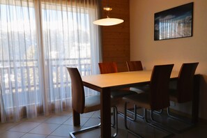 Dining - Outside : Modern apartment  for 5 people, balcony-terrace, beautiful south view, located at tne entr (St-Luc)
