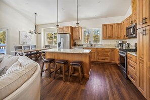 Fridge, microwave, oven, stovetop - Agate Bay Gem by Tahoe Getaways - 3BR Cabin- Close to Skiing & Walk to Lake! (Tahoe Vista)