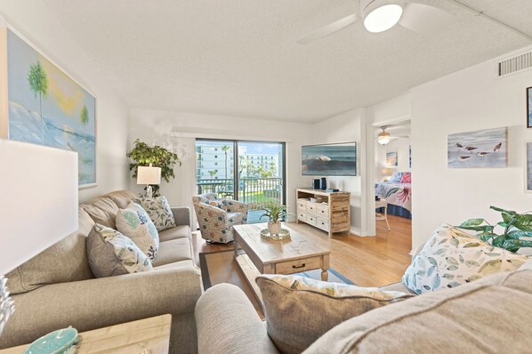 Televisión y reproductor de DVD 