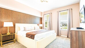 7 bedrooms, iron/ironing board, WiFi, bed sheets - Epic Game Loft & Space-Themed Theater Experience (Kissimmee)