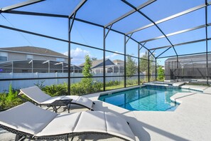 Piscine extérieure