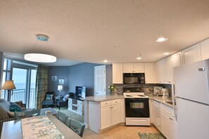 Fridge, microwave, oven, stovetop - Pristine Condo Magnificent Ocean View, Lots of Upgrade, 11th Floor (Myrtle Beach)