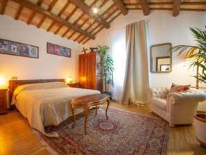 3 Schlafzimmer, Reisekinderbett, kostenloses WLAN