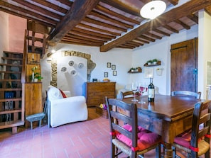 Dining - Beautiful private villa for 4 people with pool, WIFI, TV, terrace and panoramic view (Poggibonsi)