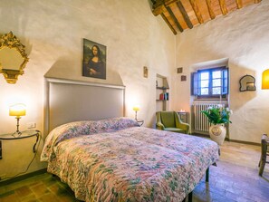 3 Schlafzimmer, Bügeleisen/Bügelbrett, Reisekinderbett, kostenloses WLAN
