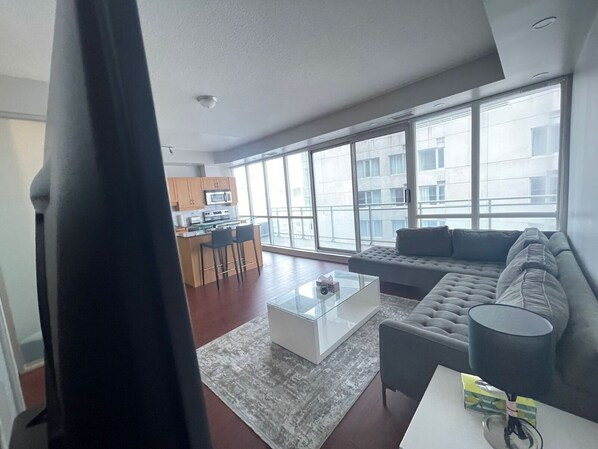 Televisión y oficina