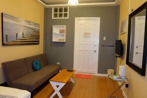 Standard Double Room | Living area