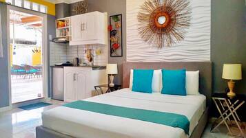 高級開放式客房 | 獨特設計、免費 Wi-Fi、床單