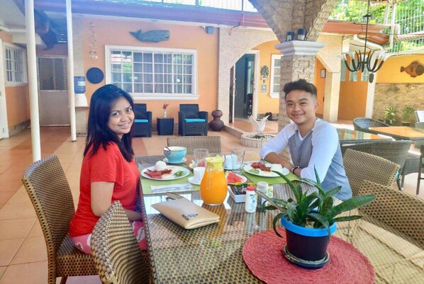 Restaurant - Little Norway guest house (Lapu-Lapu)