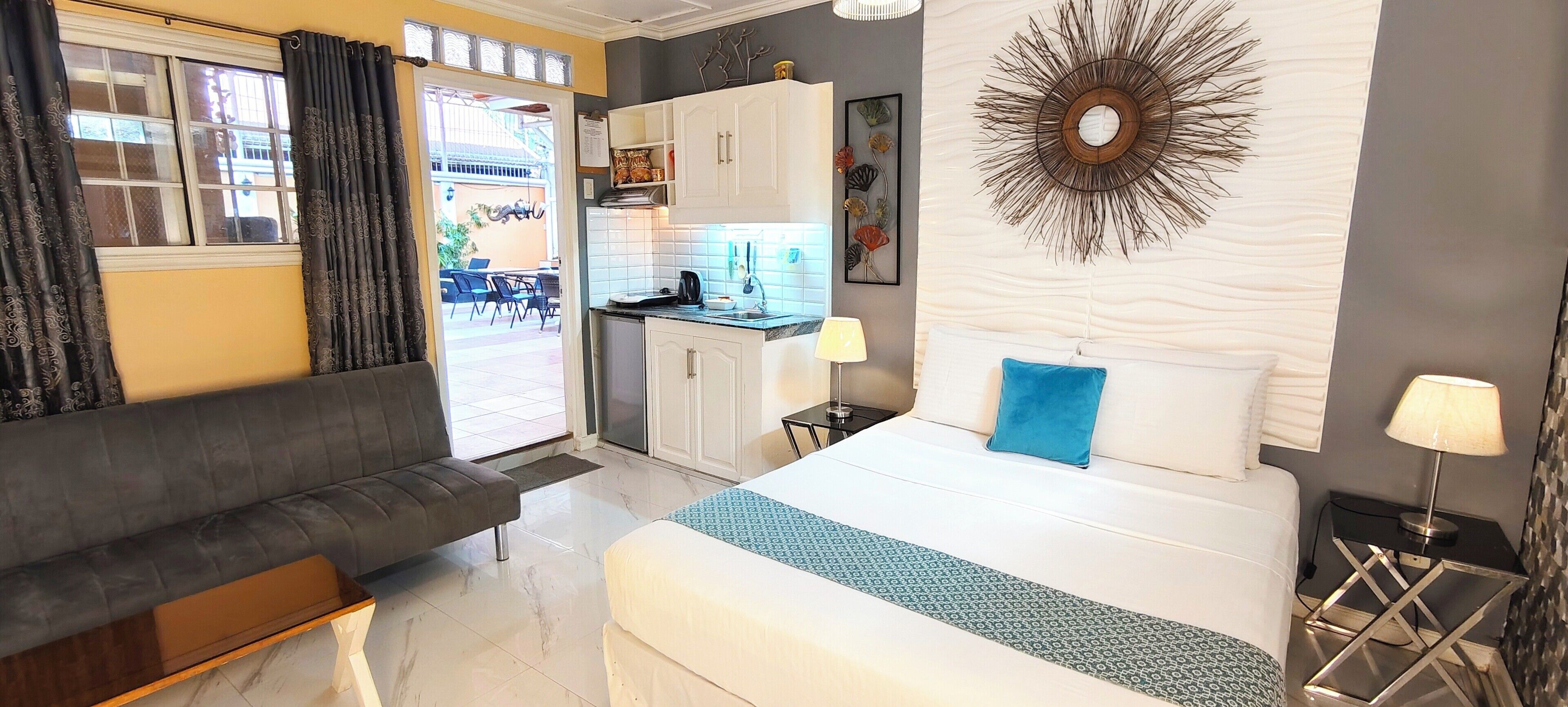 Estudio superior | Decoración individual, mobiliario individual, wifi gratis y ropa de cama