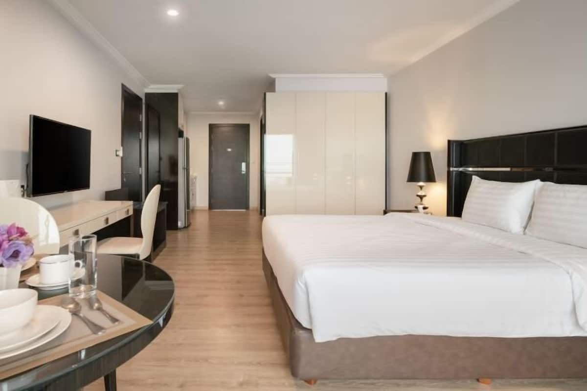 1 Schlafzimmer, Zimmersafe, individuell dekoriert