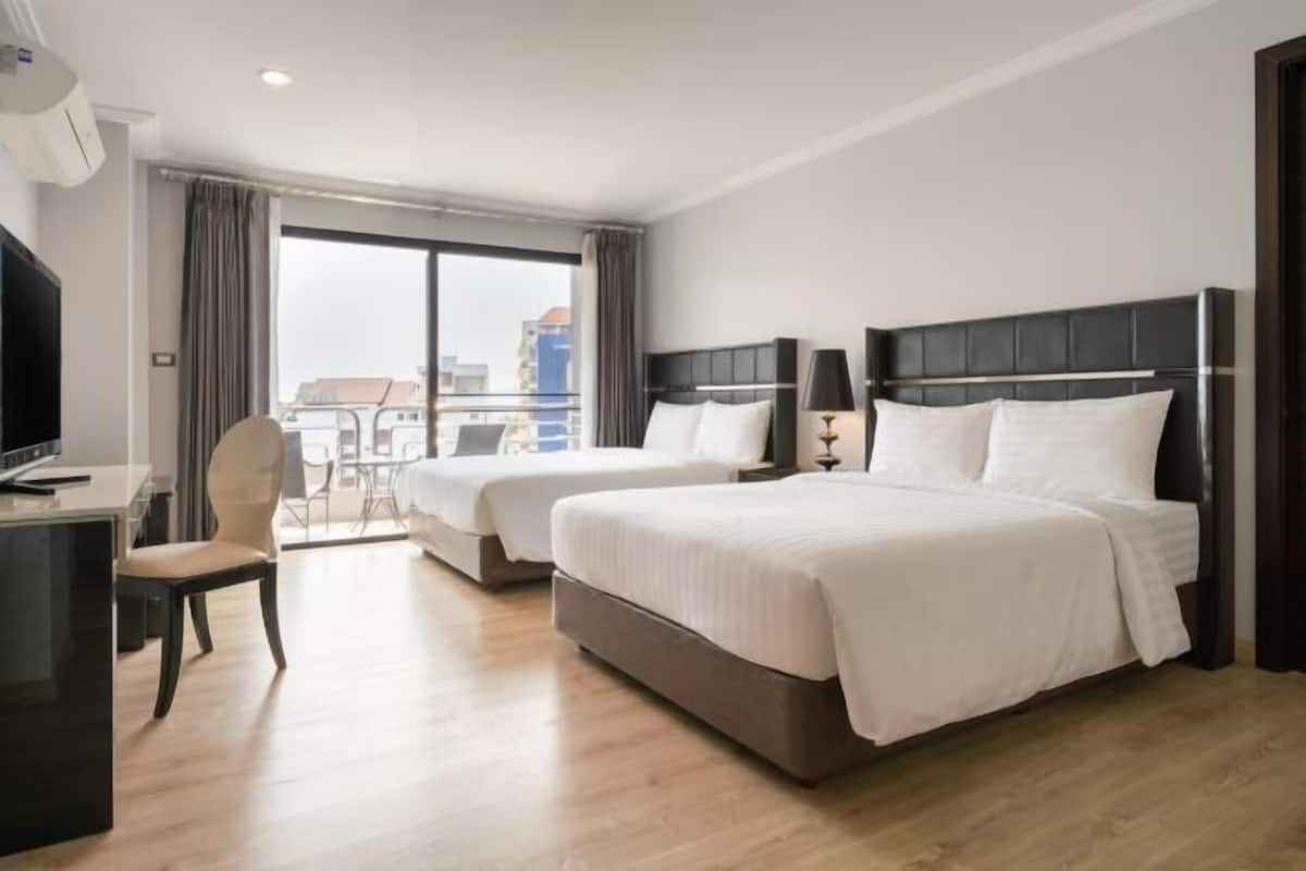 1 Schlafzimmer, Zimmersafe, individuell dekoriert
