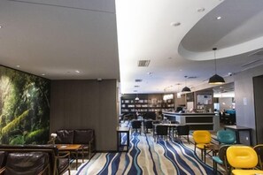 Interior - Midland Marriott Hotel (West Coast New Area City Balcony Branch) (Qingdao)