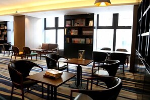 Coffee shop - Midland Marriott Hotel (West Coast New Area City Balcony Branch) (Qingdao)