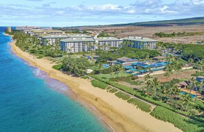 On the beach - Maui's Ultimate Luxury Estate: 11K+ Sq Ft Kaanapali Beachfront Paradise, TV-Featured, Lavish Pool & Spa, Sleeps 22! (Lahaina)