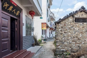 Ngoại thất