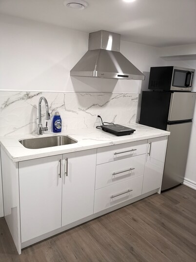 Simple & Tidy Private Rm @ Basement