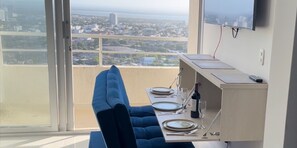 Dining - Beautiful apartment with sea view. (Cartagena de Indias)