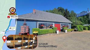 Exterior - Waterfront Retreat, Relaxation, Fun in Hood Canal (Hoodsport)