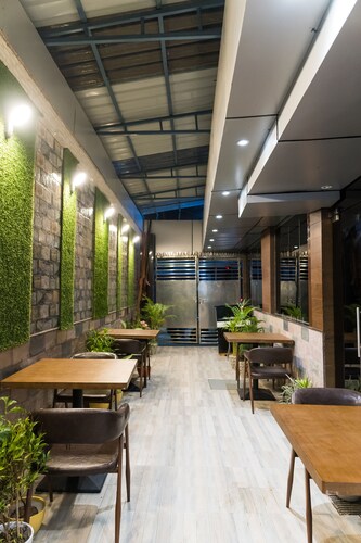 AVENUE Hotel Ballygunge