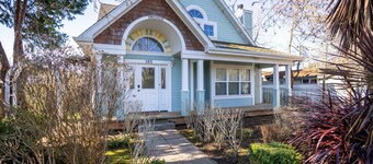 Lakeside house with access to dunes, lakes, and the ocean!