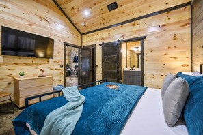 8 bedrooms, desk, iron/ironing board, travel crib - 2 Cabins Hot Tubs Slides Arcade Hypedome Retreat (Broken Bow)