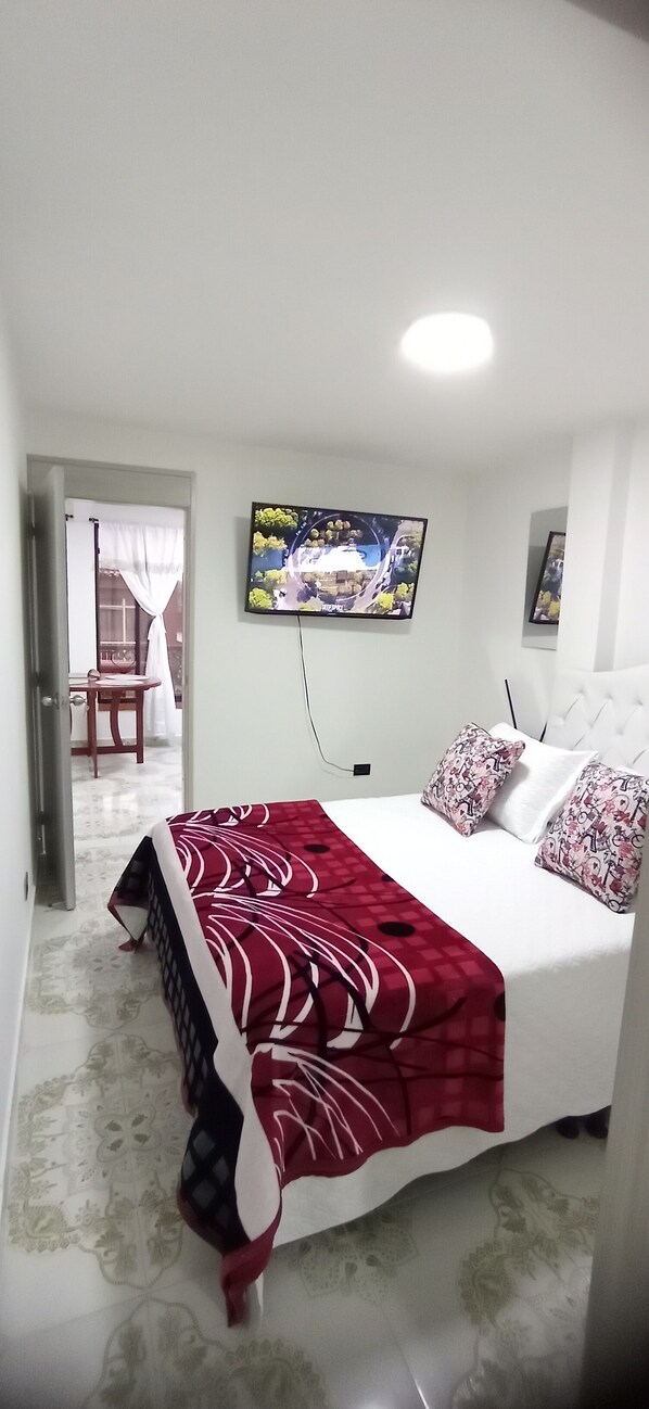 2 bedrooms, WiFi, bed sheets