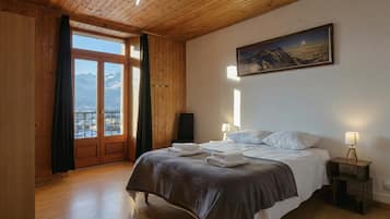 2 bedrooms, free WiFi, bed sheets