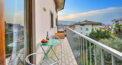 Casa Palmaverde Few Min From Lake, Riva del Garda, Italy