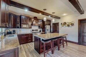 Fridge, microwave, oven, stovetop - Luxe home on Gypsum Creek Golf Course with fireplace and mountain views (Gypsum)