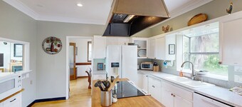 3000 sq ft private home with bay views, pool table, firepit, outdoor bar & grill
