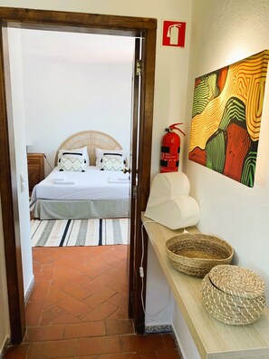 2 Schlafzimmer, Schreibtisch, Bügeleisen/Bügelbrett, kostenloses WLAN