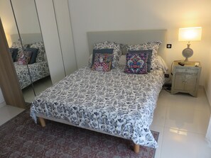 2 Schlafzimmer, Bügeleisen/Bügelbrett, kostenloses WLAN, Bettwäsche
