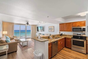 Interior - Gulf-view condo in Destin with pool, hot tub and beach access (Destin)