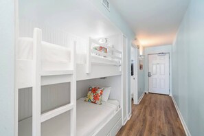 1 bedroom, iron/ironing board, free WiFi, bed sheets - Gulf-view condo in Destin with pool, hot tub and beach access (Destin)