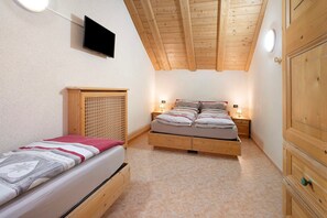 2 bedrooms, free WiFi, bed sheets - Apartment 'Gemma' with Mountain View, Shared Garden and Wi-Fi (Livigno)